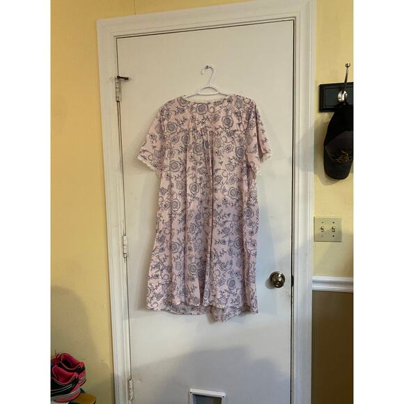 Adonna Sleepwear Women’s XL Pink Floral Lace Trim Nightgown - Picture 4 of 5